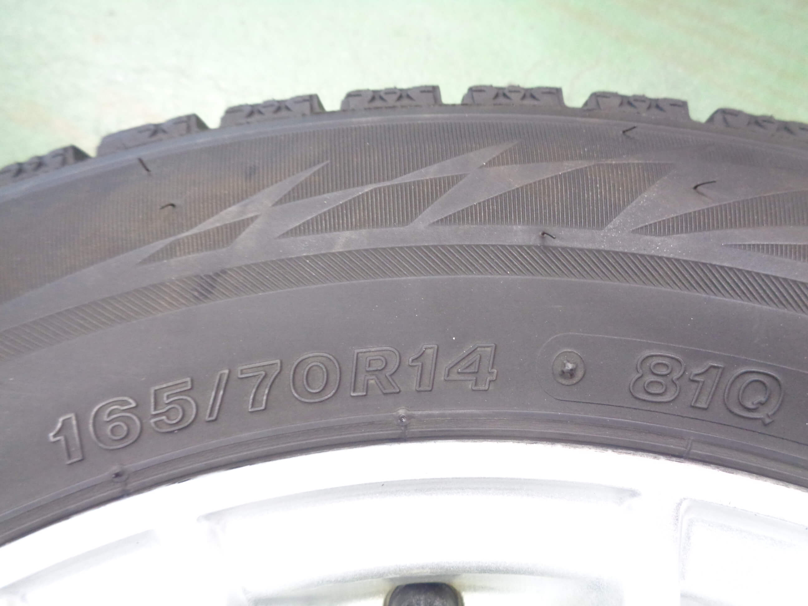 ☆ブリヂストンVRX2 .165/70R14.バリ溝19年4本セット☆組み換え、廃タイヤ